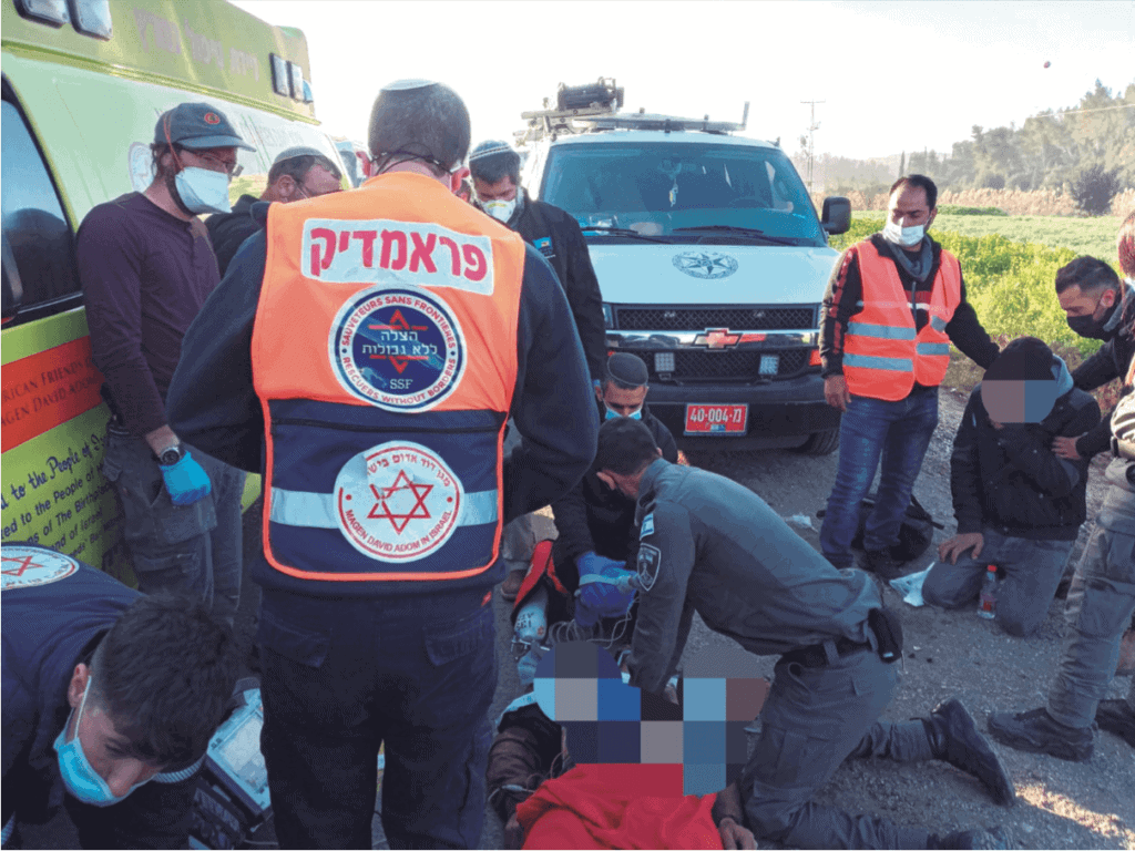 El 14 de febrero último, atendiendo a un árabe que sufrió un ataque cardíaco en Kiryat Arba